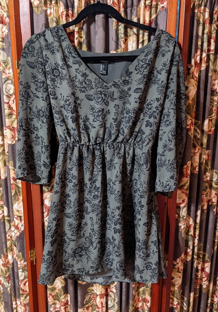 Forever 21 Green Flower Dress